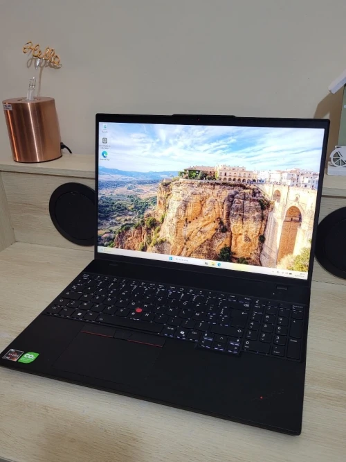 THINKPAD L16 | AMD RYZEN 5 7535U | 16GB RAM | 512GB NVMe SSD | AMD RADEON GRAPHICS