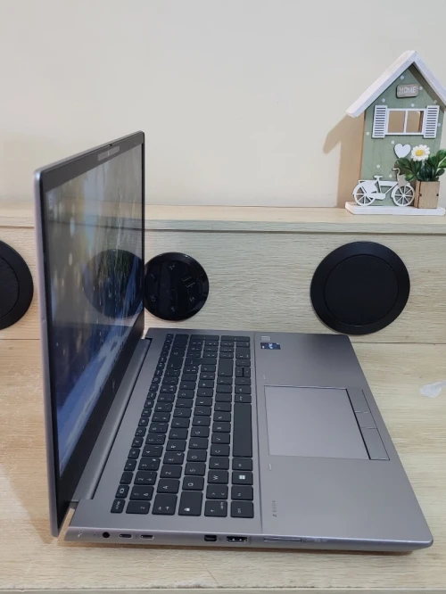 HP ZBook Fury G10 | CORE i7-13850HX | NVIDIA RTX A1000 6GB | 32GB RAM | 1To NVMe SSD | MOBILE WORKSTATION