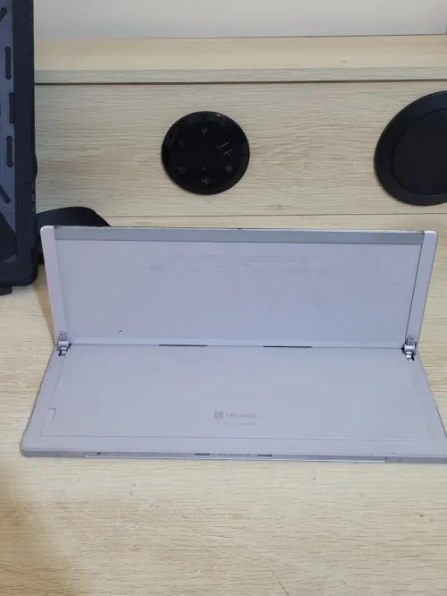 Microsoft Surface Pro 7 10EME GEN CORE i5 1035G4 - 8GB RAM - 128 SSD
