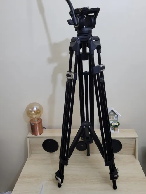 SMALLRIG AD-01 Trépied Vidéo, Trépied en Alliage d'Aluminium de 73"/186cm avec Tête Fluide