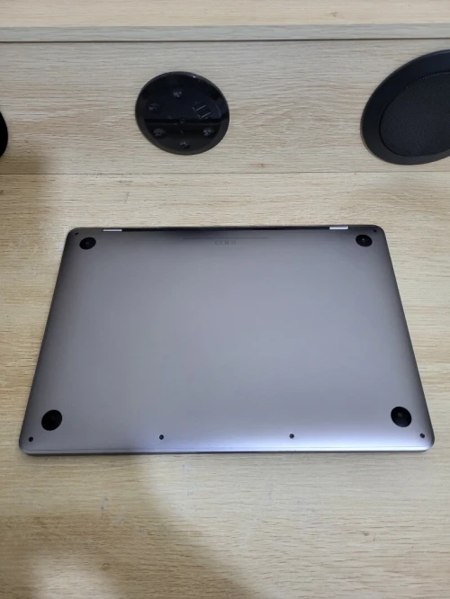 MacBook Pro M1 Gris Sideral | CPU M1 8C | 8GB RAM | 512GB SSD | COMPTAGE CYCLES 127 | MDM BYPASSED