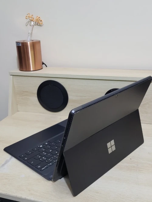 MICROSOFT SURFACE Pro 8 TACTILE - INTEL 11EME GEN i5-1135U - 8GB RAM - 512GB SSD - QHD 2880 x 1920