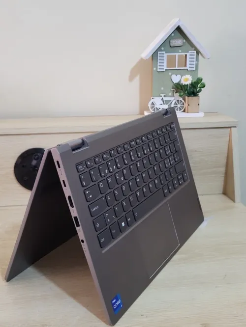 ThinkBook Yoga X360 TACTILE | CORE i7 1355U | 16GB RAM | 512GB SSD | INTEL IRIS Xe GRAPHICS