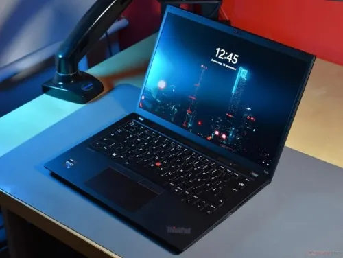 LENOVO THINKPAD T14 GEN3 2.2K Tactile RYZEN 5 6650U 2.90GHz | 16GB RAM | 256GB NVME SSD 