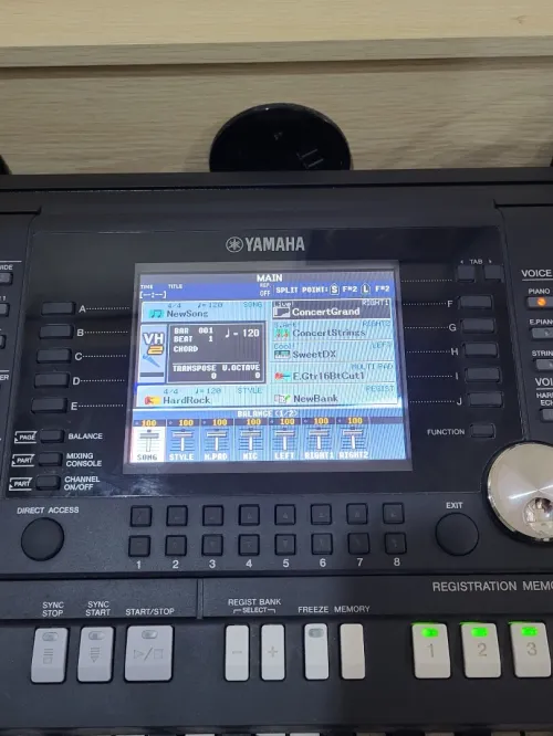 Yamaha PSR-S950 - Clavier arrangeur 61 notes