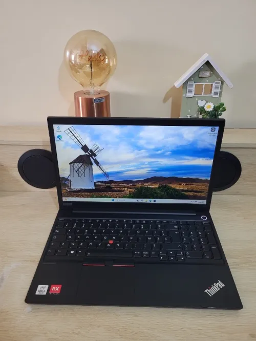 LENOVO THINKPAD E15 | CORE i5-10210U | 16GB RAM | 512GB NVMe SSD | AMD RADEON RX 640 2GB