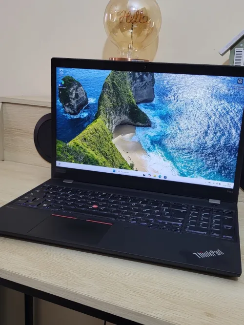 ThinkPad P15s GEN 2 | i7-1165G7 | NVIDIA QUADRO T500 4GB | 16GB RAM | 512GB NVMe SSD | WORKSTATION