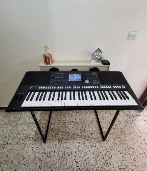 Yamaha PSR-S950 - Clavier arrangeur 61 notes