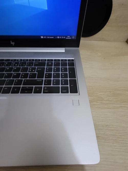 HP ELITEBOOK 755 G5 15.6'' FHD | RYZEN 7 PRO 2700U W | 16GB RAM | 512GB NVME SSD | AMD RADEON Vega