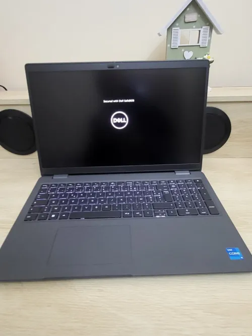 DELL LATITUDE 3540 2024 15.6 FHD | INTEL 13EME GENERATION CORE I5 1335U | 8GB RAM | 256GB NVMe SSD