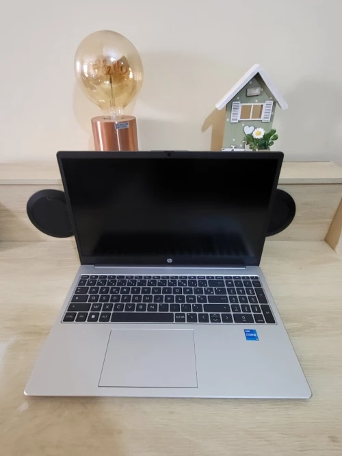 HP 250 G10 | INTEL CORE i5 1334U | 16GB RAM | 512GB NVMe SSD | INTEL UHD GRAPHICS