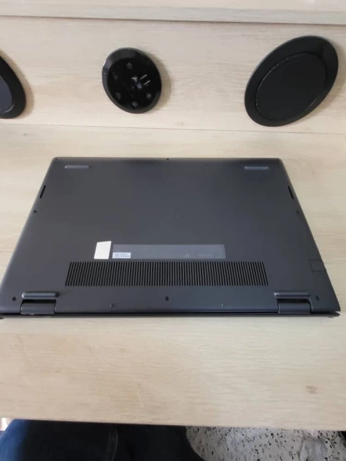 DELL VOSTRO 15.6'' FHD | RYZEN 5 5500U | 8GB RAM | 512GB SSD | AMD RADEON GRAPHICS 