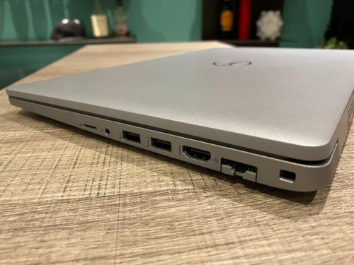 DELL LATITUDE 5520 | INTEL 11TH GEN CORE i7 1165G7 @2.8GHz | 16GB RAM | 512GB SSD | INTEL Iris Xe