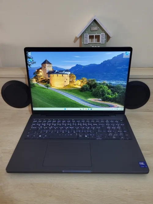 Dell Pro Max 16 | CORE Ultra 5 235H | INTEL Arc Pro 140T GPU 16GB | 32GB RAM | 1TB NVMe