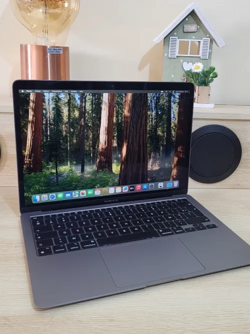 MacBook Air M1 | 8GB RAM | 256GB SSD |