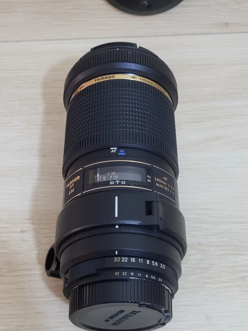 Téléobjectif Tamron 180mm f/3.5 SP AF Di LD IF Macro 1:1 Monture Nikon