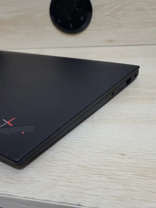 Thinkpad X1 CARBON GEN 9 | EVO vPRO CORE i5 1145G7 | 8GB RAM | 256GB NVMe SSD | 4G LTE WIFI 6