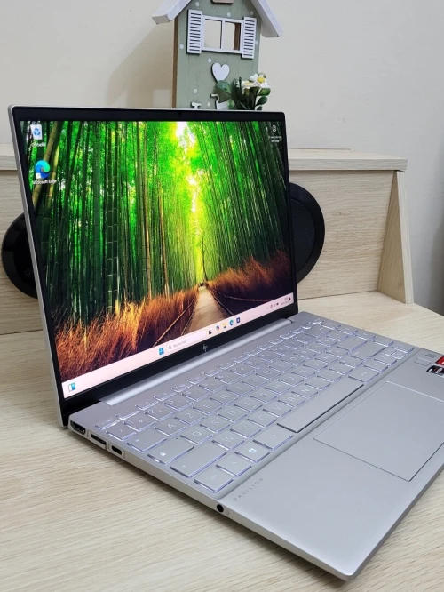 HP PAVILION Aero | RYZEN 7 PRO 7735U | 16GB RAM | 512GB SSD | AMD RADEON GRAPHICS