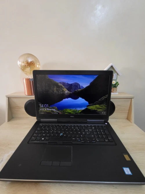 DELL PRECISION 7710 | CORE i7-6920HQ | NVIDIA QUADRO M3000M 4GB | 1TB NVMe | 16GB RAM | WORKSTATION