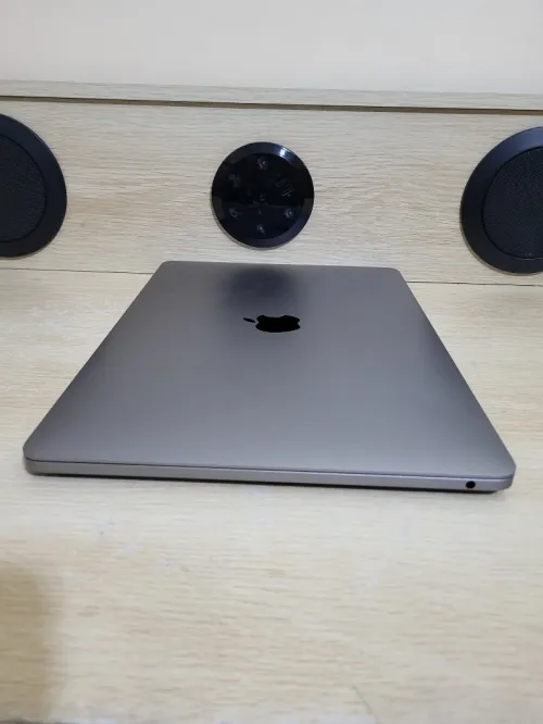 MacBook Pro M1 Gris Sideral | CPU M1 8C | 8GB RAM | 512GB SSD | COMPTAGE CYCLES 127 | MDM BYPASSED