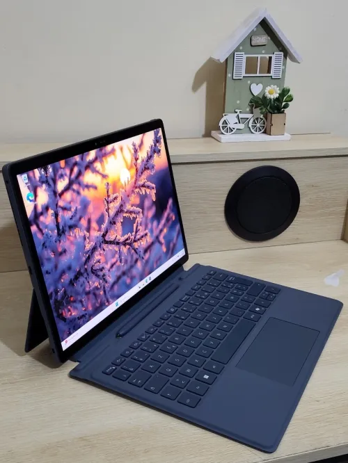 DELL LATITUDE 7350 détachable 13 TACTILE | INTEL Ultra 7 164U | 16GB RAM | 256GB NVMe SSD | INTEL GRAPHICS