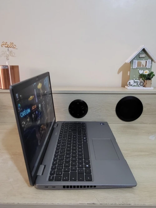 DELL LATITUDE 5550 | INTEL CORE ULTRA 5 135U | 16GB RAM | 512GB SSD | INTEL ARC GRAPHICS
