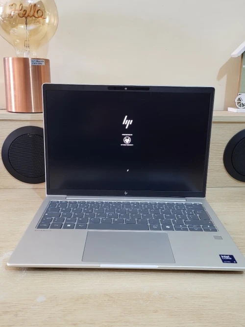 HP EliteBook 6 G1i 13'' NoteBook AI PC | INTEL CORE Ultra 5 225U | 32GB RAM | 256 NVMe |