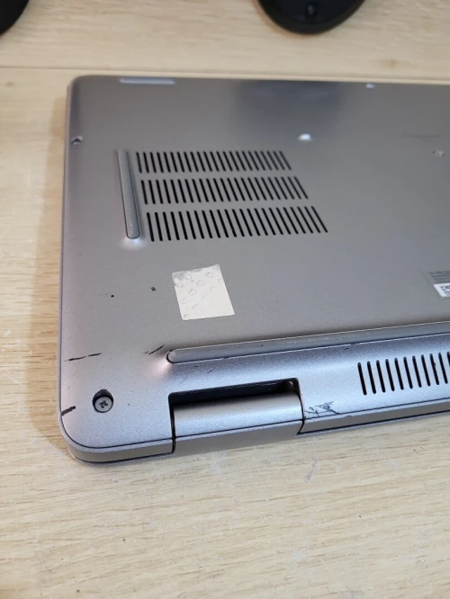 DELL PRECISION 3581 | CORE i7-13700H | NVIDIA RTX A500 4GB | 512 SSD | 16GB RAM | WORKSTATION