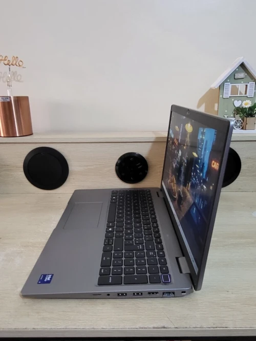 DELL LATITUDE 5550 | INTEL CORE ULTRA 5 135U | 16GB RAM | 512GB SSD | INTEL ARC GRAPHICS