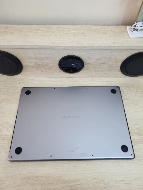 MacBook Pro M1 16 POUCES 2021 | Puce M1 Pro CPU 10 | GPU 16 | 16GB RAM | 512GB SSD | CYCLES 375