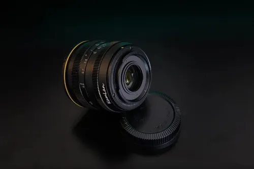Objectif Kamlan 50mm f1.1