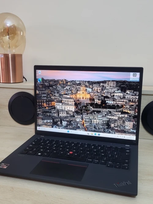 LENOVO THINKPAD T14 | RYZEN 5 6650U 2.90GHz | 16GB RAM | 256GB NVME SSD | AMD RADEON GRAPHICS 