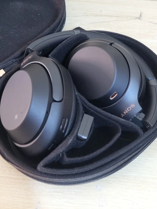 Sony WH-1000XM3 Casque sans fil Bluetooth à réduction de bruit (batterie 30h, capteur tactile, application Headphones Connect, fonction de charge rapide