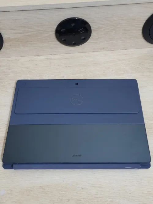 DELL LATITUDE 7350 détachable 13 TACTILE | INTEL Ultra 7 164U | 16GB RAM | 256GB NVMe SSD | INTEL GRAPHICS