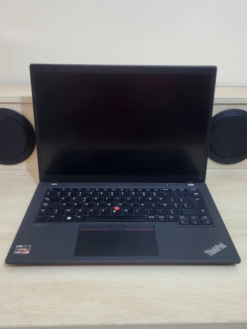 LENOVO THINKPAD T14 | RYZEN 5 6650U 2.90GHz | 16GB RAM | 256GB NVME SSD | AMD RADEON GRAPHICS 