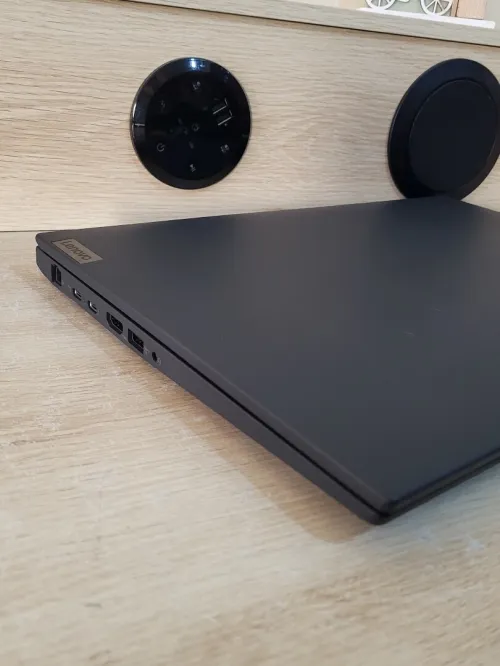 THINKPAD P16s 16" FHD +| vPRO CORE i7-1370P | RTX A500 4GB | 32GB RAM | 512GB NVMe SSD | WORKSTATION