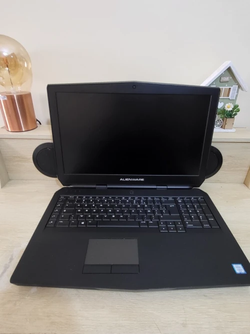 GAMING DELL Alienware 17 | CORE i7-6700HQ | NVIDIA GTX GeForce 980M 8GB | 16GB RAM | 1TB SSD