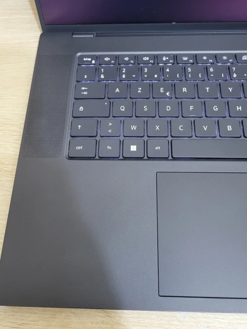 DELL PRECISION 5680 | CORE i7-13800H | RTX A1000 6GB | 512GB SSD | 32GB RAM