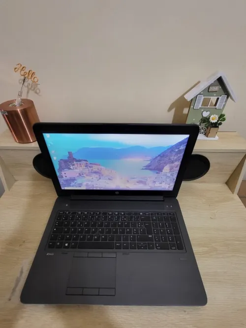 HP ZBook 15 G3 | CORE i7-6800HQ | 16GB RAM | 512GB NVMe SSD | NVIDIA Quadro M1000M 2GB | WORKSATION