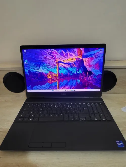 DELL PRECISION 7560 | CORE i9-11950H | RTX A2000 4GB | 64B RAM | 512GB NVMe SSD | WORKSTATION