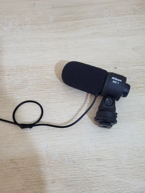 Microphone stéréo Nikon ME-1 pour appareil photo reflex numérique muni d'une prise jack stéréo