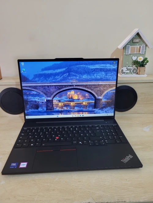 LENOVO THINKPAD E16 GEN 2 16'' FHD + | CORE ULTRA 5-125U | 16GB RAM | 512GB NVMe SSD | INTEL GRAPHICS