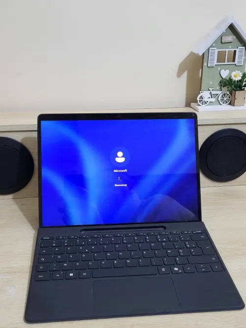 MICROSOFT SURFACE Pro 8 TACTILE - INTEL 11EME GEN i5-1135U - 8GB RAM - 512GB SSD - QHD 2880 x 1920