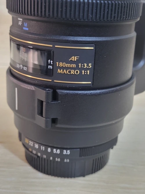 Téléobjectif Tamron 180mm f/3.5 SP AF Di LD IF Macro 1:1 Monture Nikon