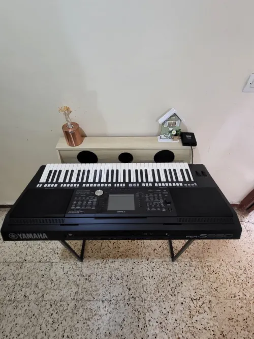 Yamaha PSR-S950 - Clavier arrangeur 61 notes