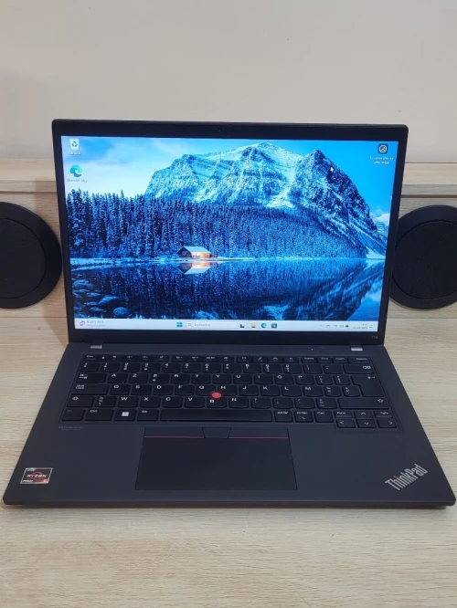 LENOVO THINKPAD T14 | RYZEN 5 6650U 2.90GHz | 16GB RAM | 256GB NVME SSD | AMD RADEON GRAPHICS 