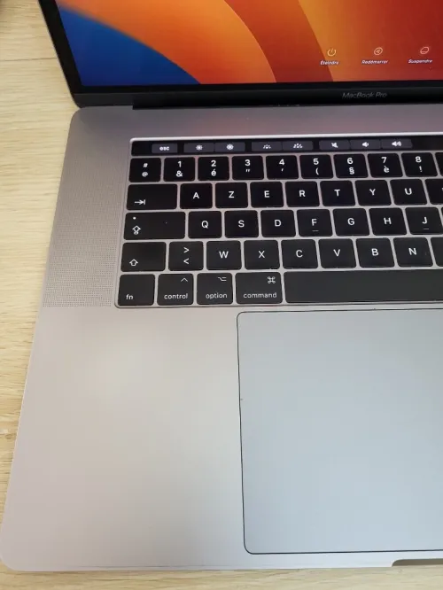 MacBook Pro 15.6" | CORE i7 | 16GB RAM | AMD RADEON PRO 560 4GB | 512GB SSD | GAMME Workstation 