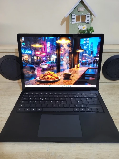 Microsoft Surface Laptop 5 13.5" 2K TACTILE | CORE i7-1265U | 16GB RAM | 512GB SSD | INTEL IRIS XE GRAPHICS