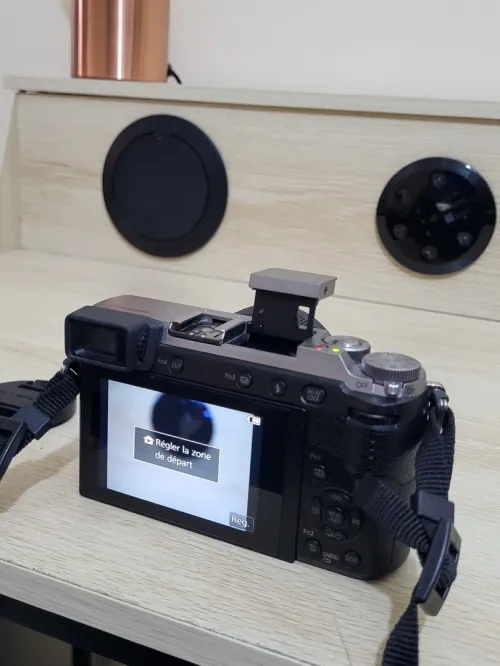 Panasonic Lumix GX80 | Hybride Compact Vidéo UHD 4K + Objectif Panasonic Lumix G 25 mm f/1.7 ASPH