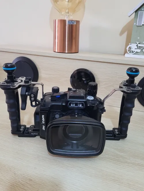 Caisson Sous-marin étanche Nauticam RX100 VII / 7 pack pro + Sony RX100 VII vidéos UHD 4K 30/24